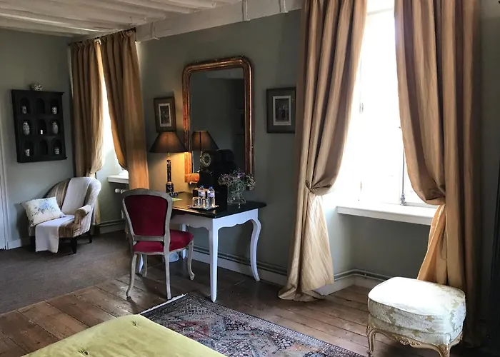 Tanquerey De La Rochaisiere Guest house 3*